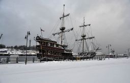 Port w Ustce zimą